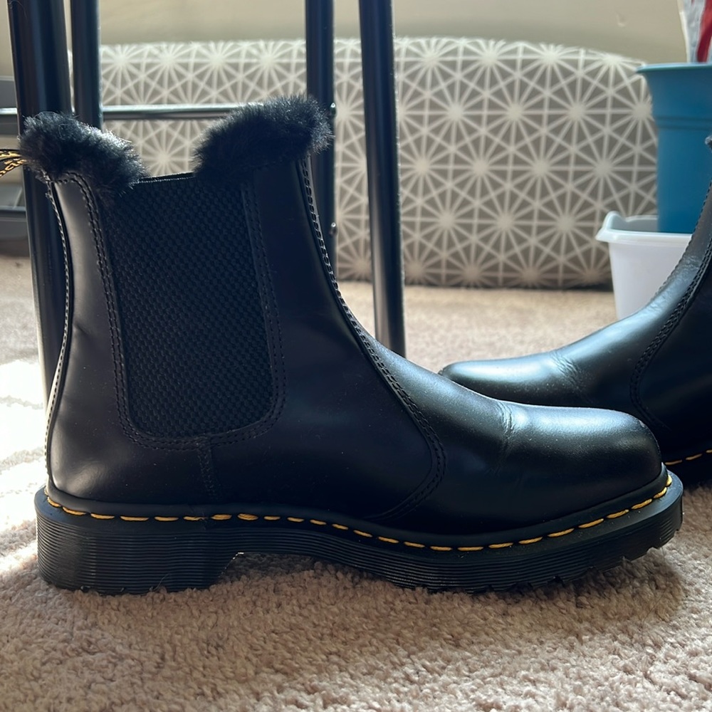 2976 LEONORE FAUX FUR LINED CHELSEA BOOTS